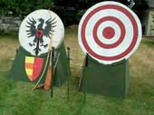 Special effect target for split arrow shot